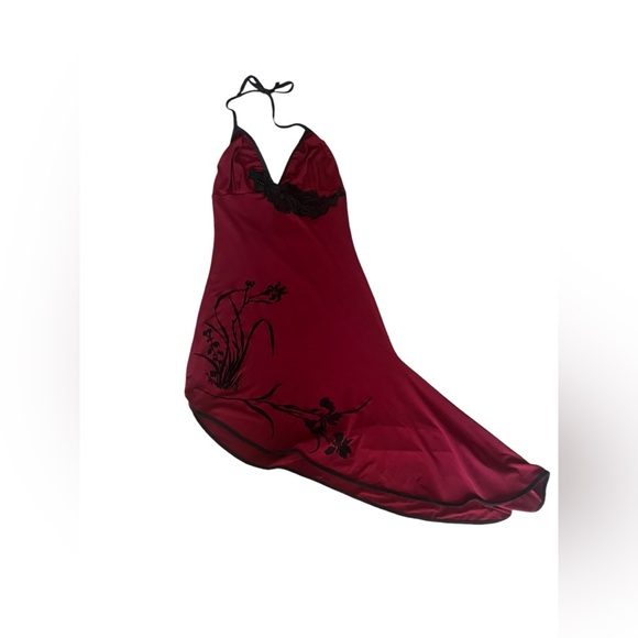 Beautiful deep red asymmetrical dress - Picture 3 of 8